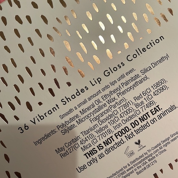 🎈SALE🎈🎀#40.VIBRANT SHADES MAKEUP / LIPGLOSS KIT🎀 - Picture 3 of 7